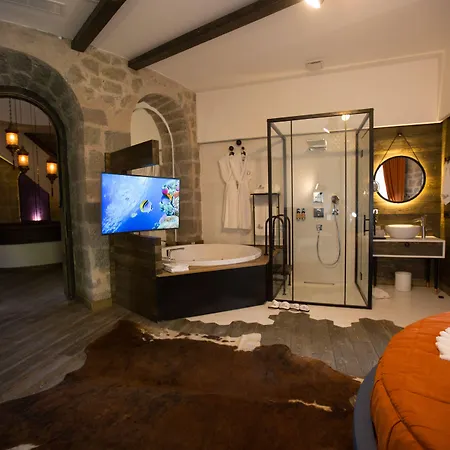 Cephanelik Butik Otel Trabzon
