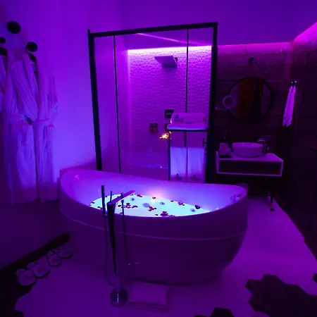Cephanelik Butik Otel Trabzon