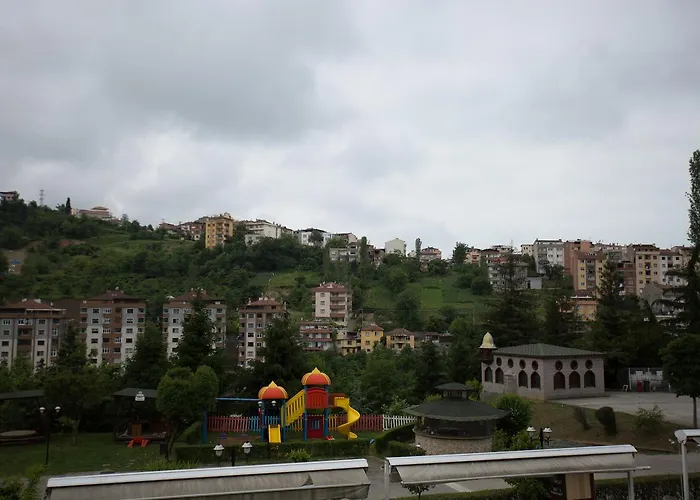 Cephanelik Butik 3* Трабзон