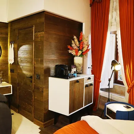 Otel Cephanelik Butik 3*