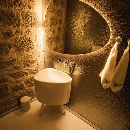 Otel Cephanelik Butik