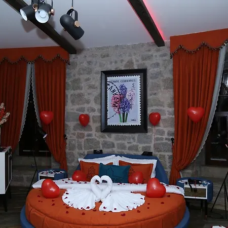 Otel Cephanelik Butik